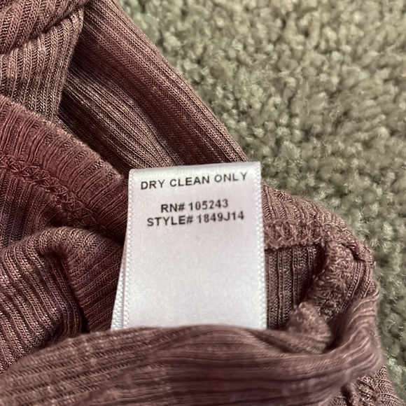 H.I.P. Pink Tank Top Size Small - Picture 7 of 8